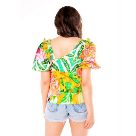 Alden Adair Layla Asymmetrical Ruffled Blouse in Santiago, Size Large, Tropical - Picture 7 of 7